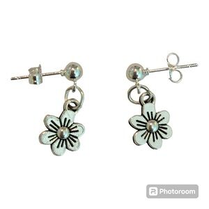 Melina 925 sterling silver plated small flower daisy ball stud earrings